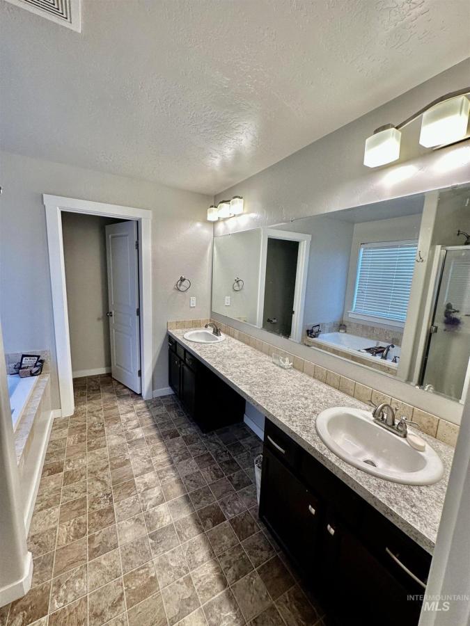 MLS #98877003 image #18