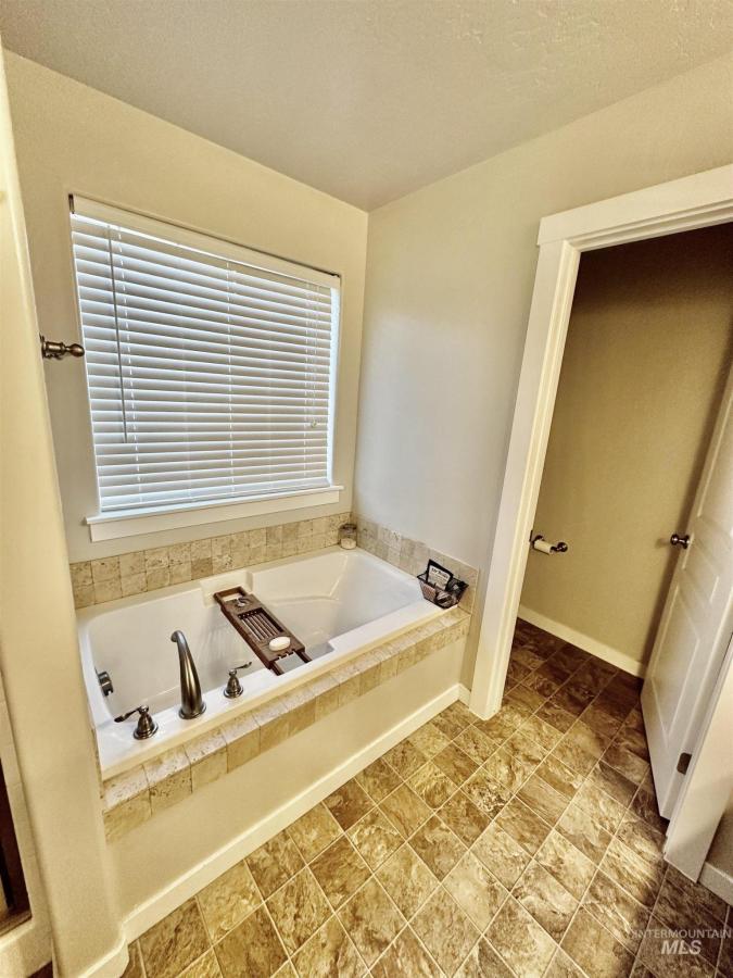 MLS #98877003 image #19