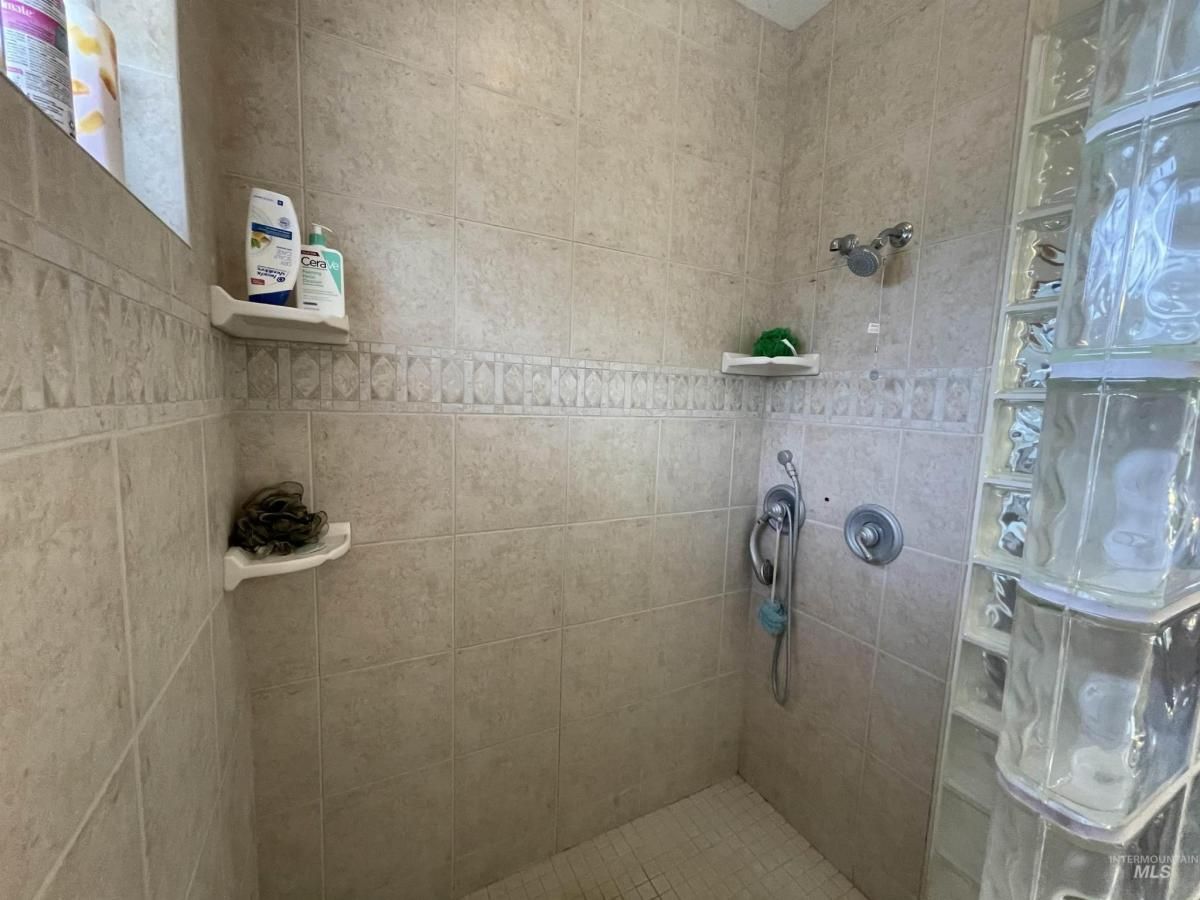 MLS #98878782 img 18