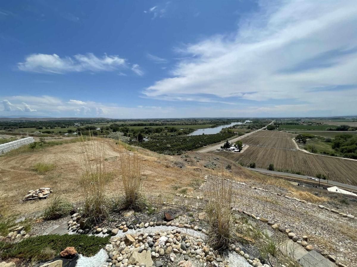 MLS #98878782 img 30