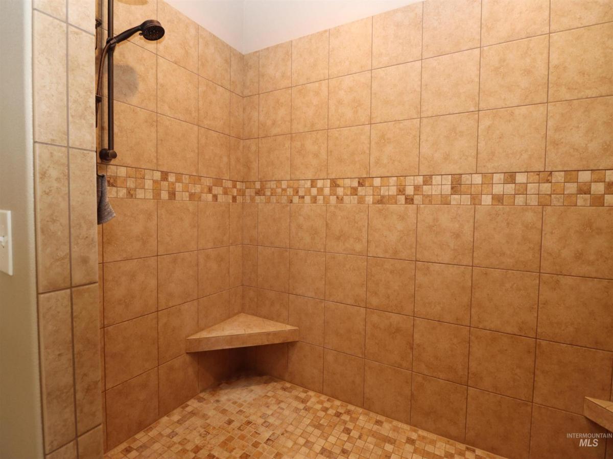 MLS #98881521 img 37