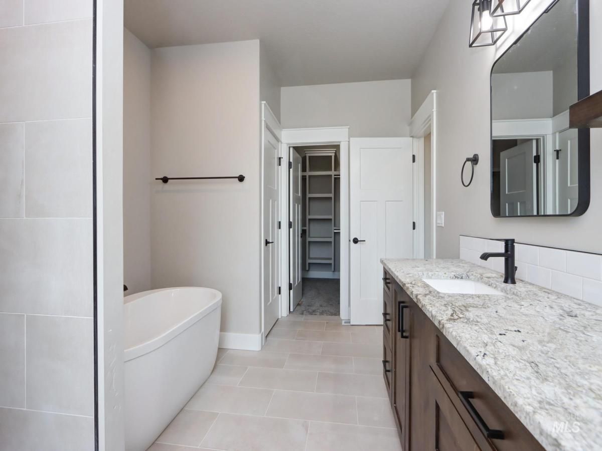 MLS #98892043 img 35