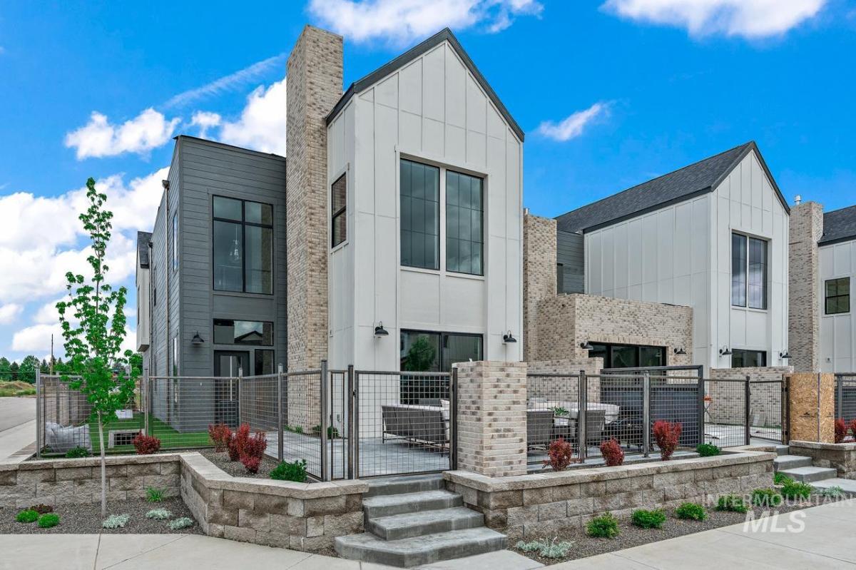 MLS #98936302 image #0