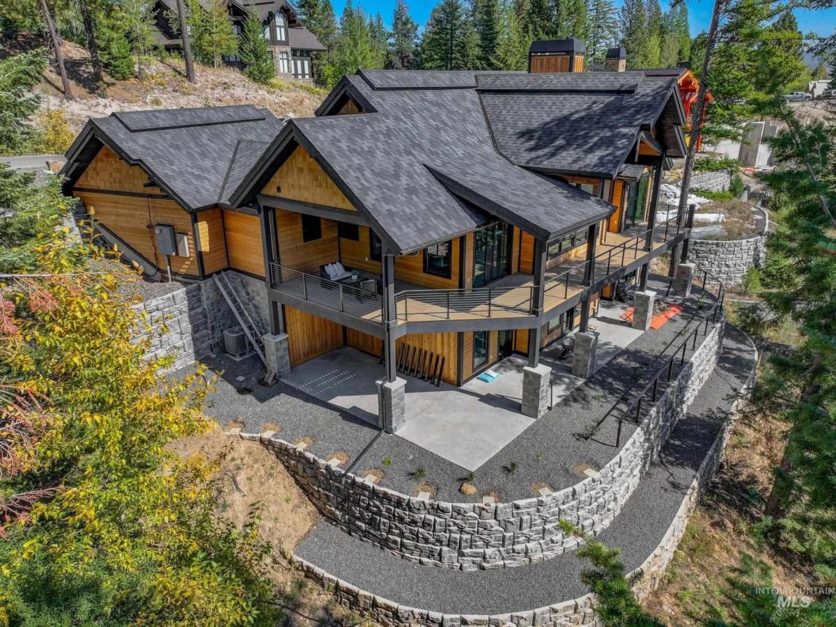 MLS #98941816 image #0