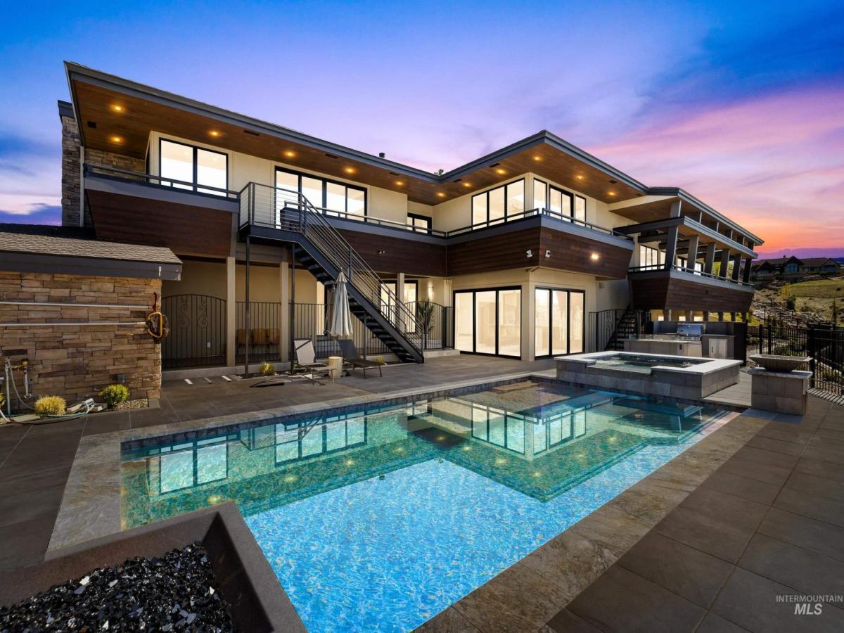 MLS #98944049 image #0