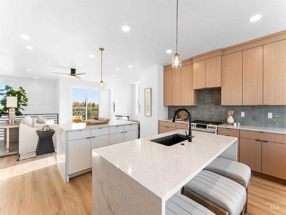 MLS #98946288 image #0