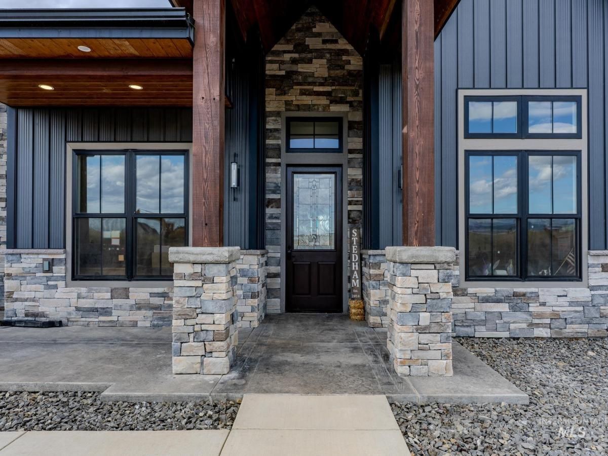 MLS #98953102 image #0