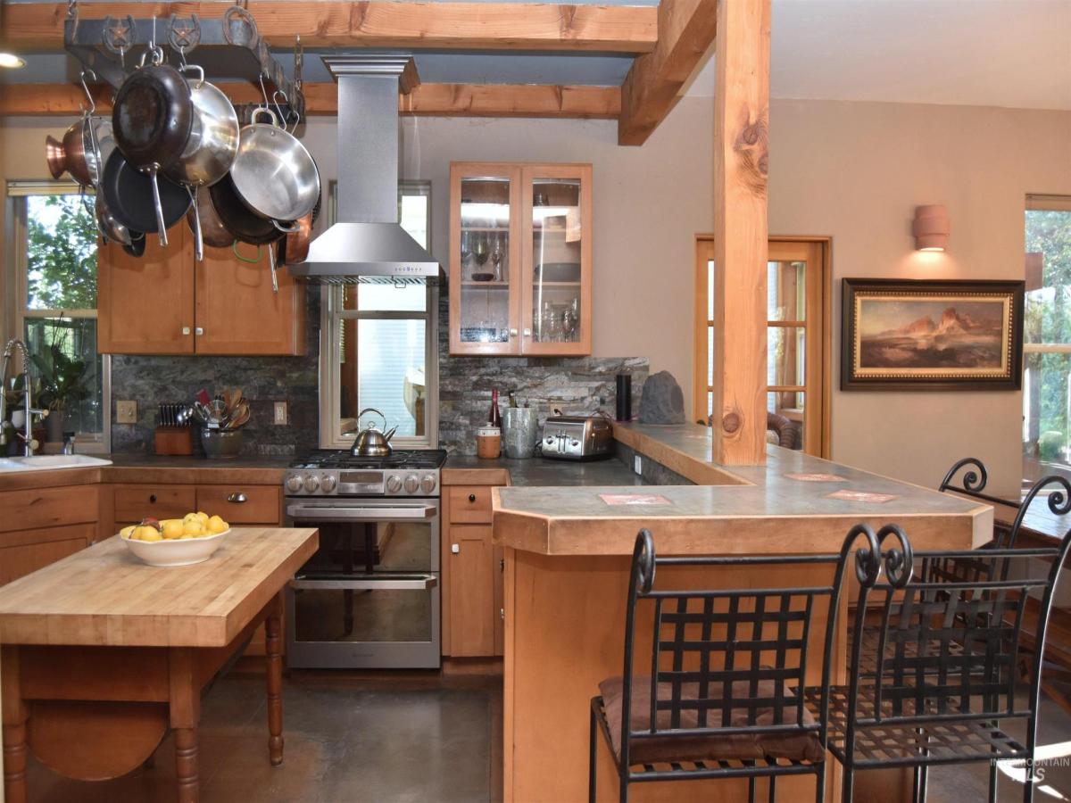 MLS #98954501 image #0