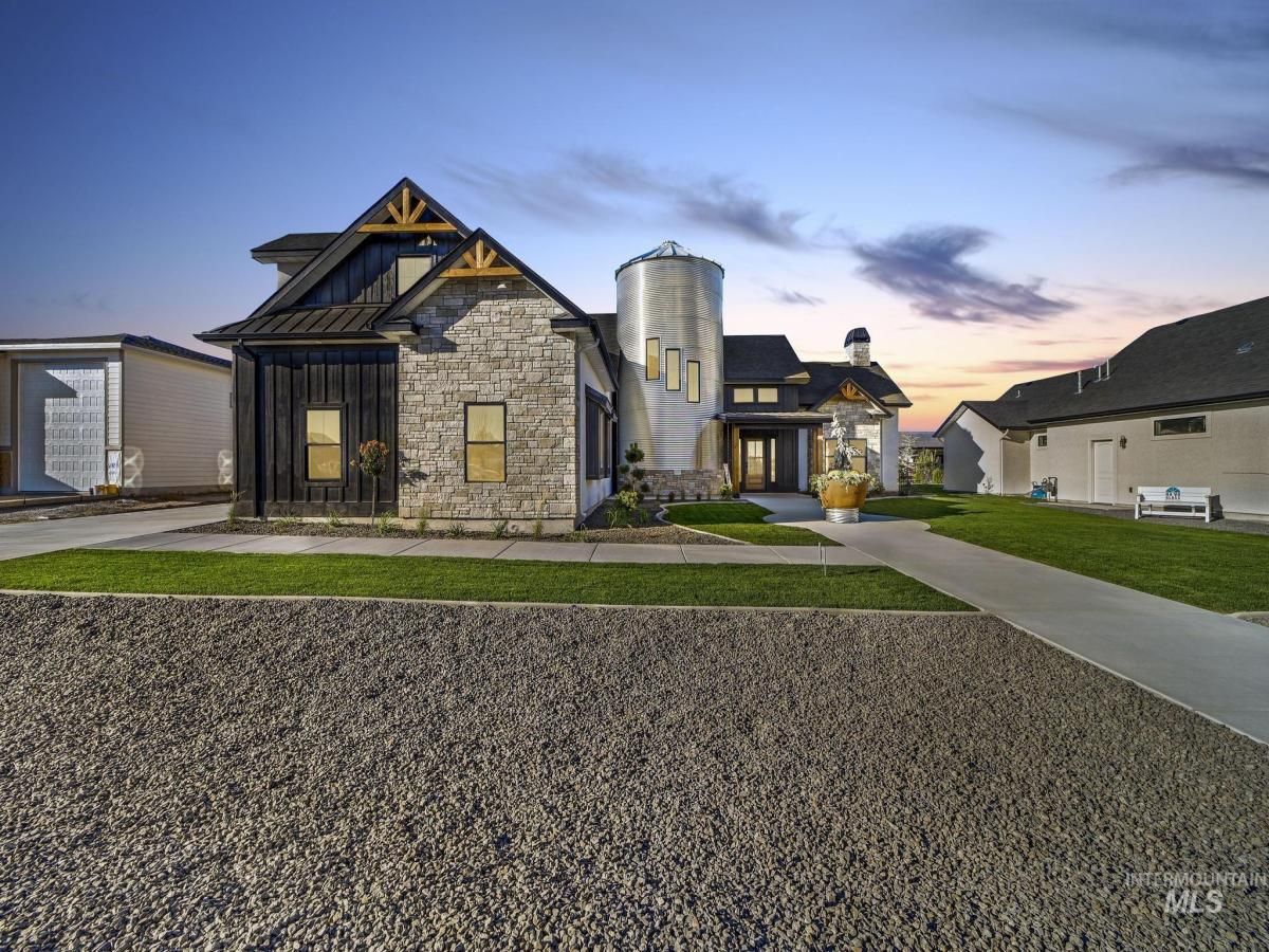 MLS #98961202 image #0