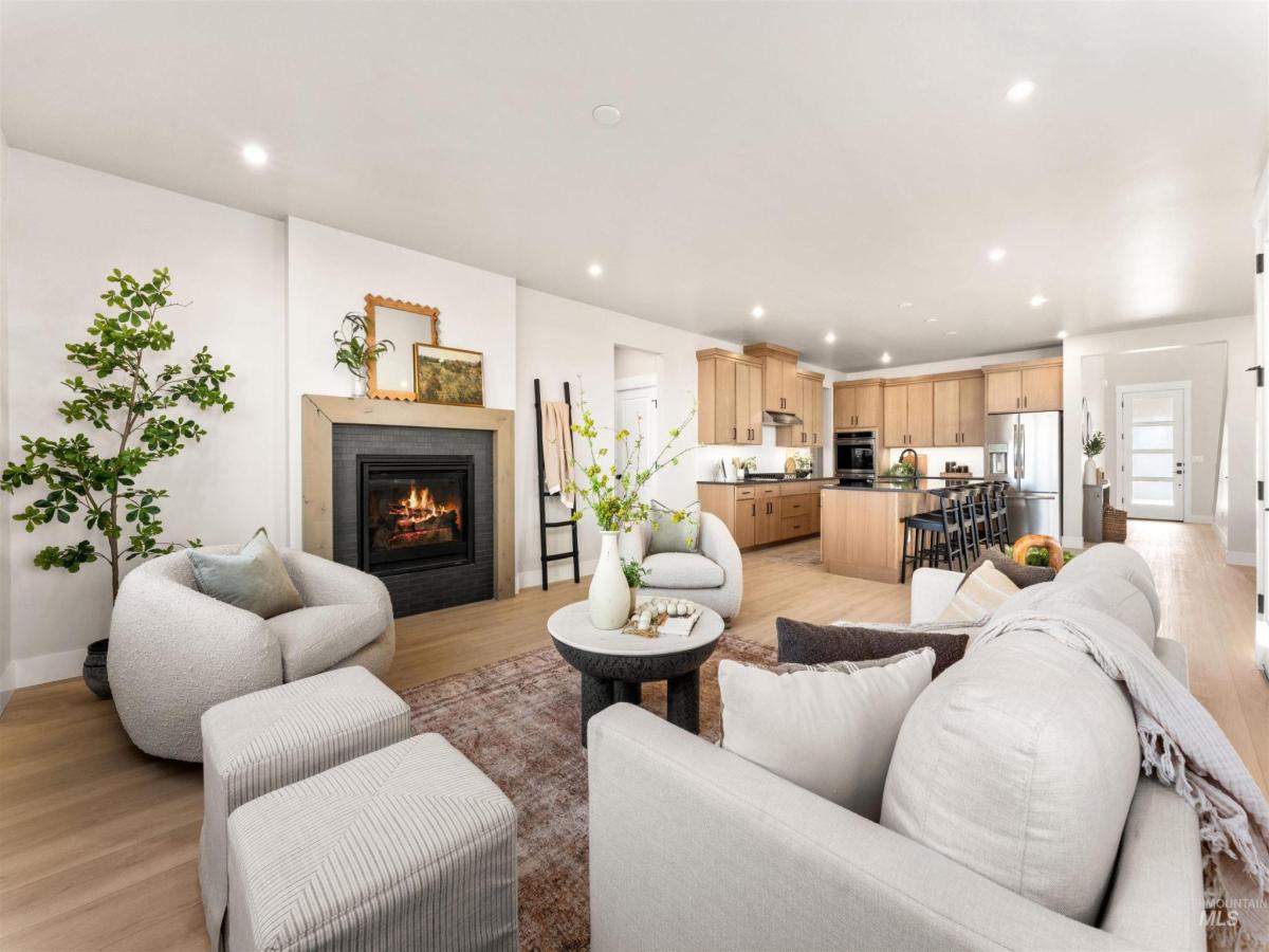 MLS #98965146 image #0