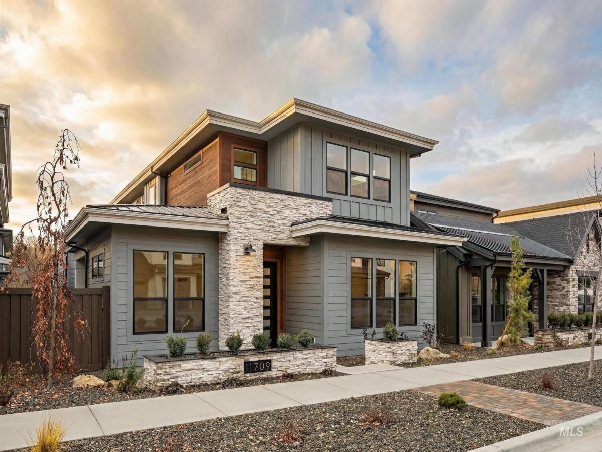 MLS #98966626 image #0
