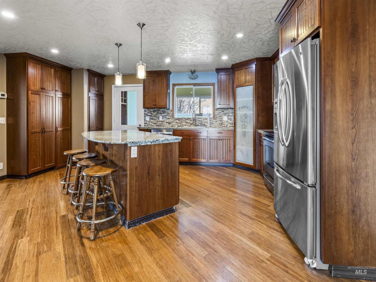 MLS #98967223 image #0