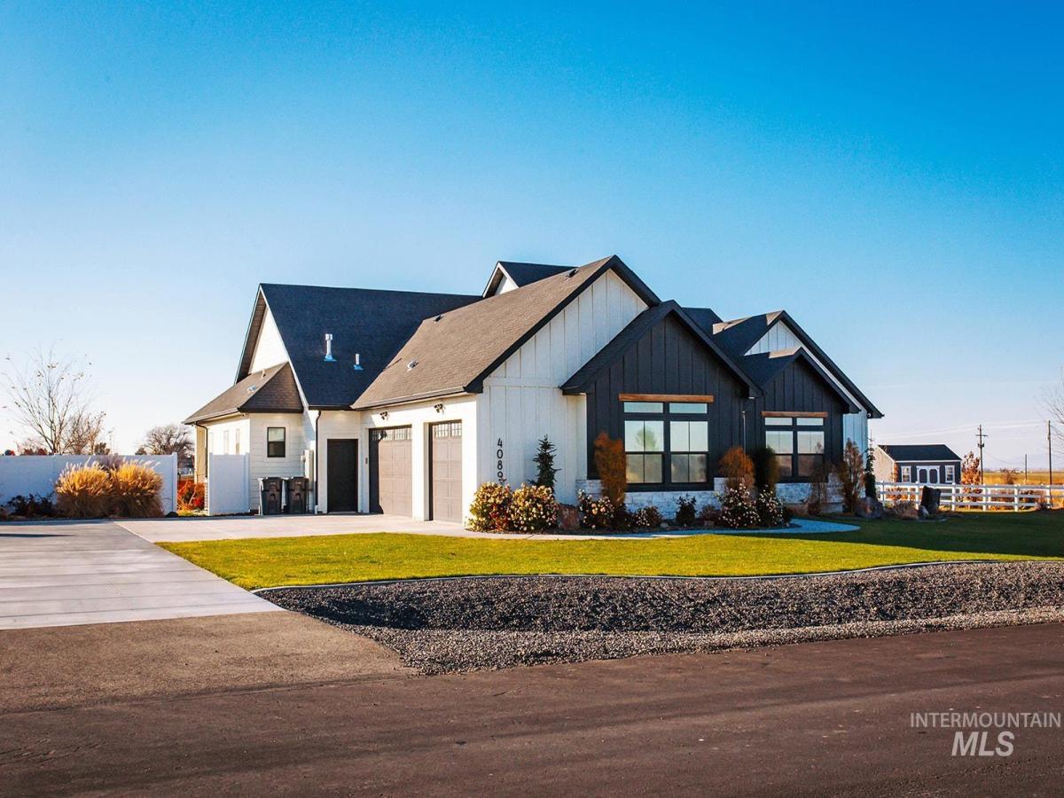 MLS #98968091 image #0
