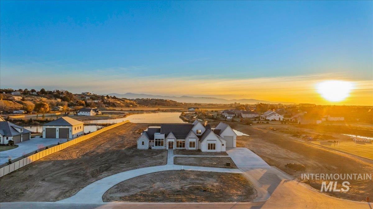 MLS #98968911 image #0