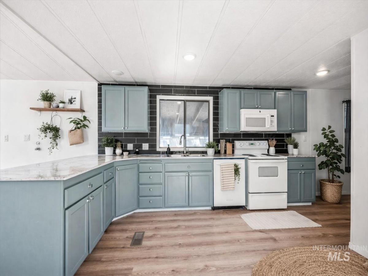 MLS #98968973 image #0