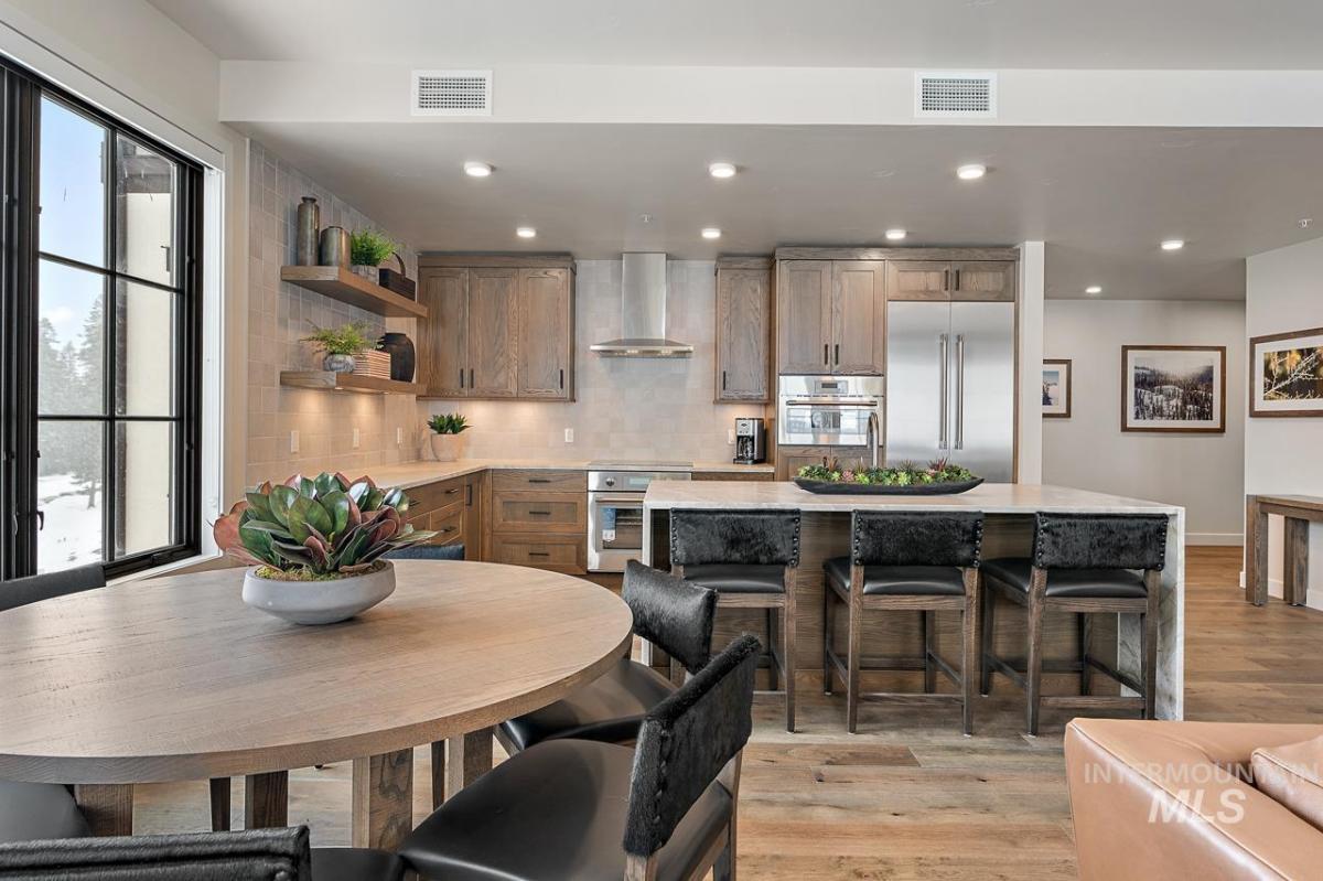 MLS #98971682 image #0