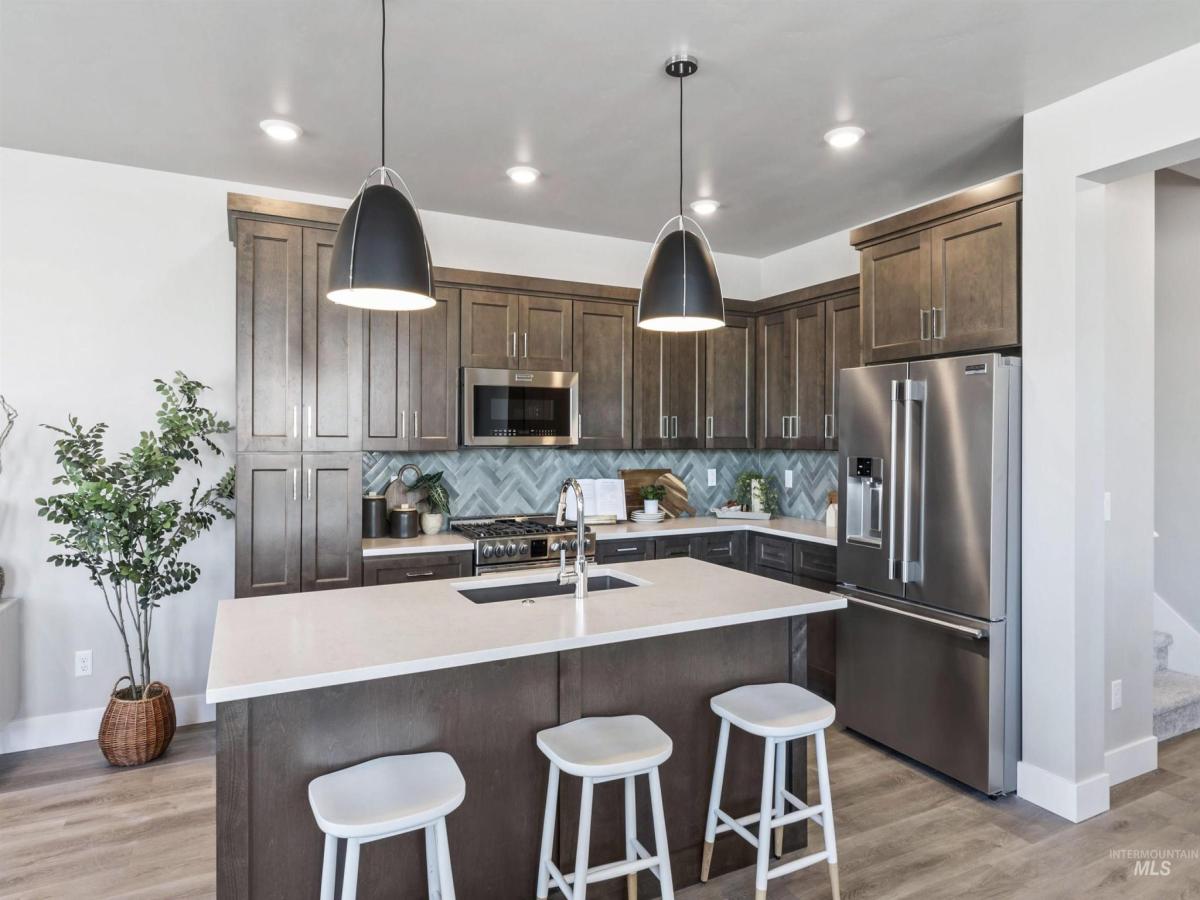 MLS #98971715 image #0