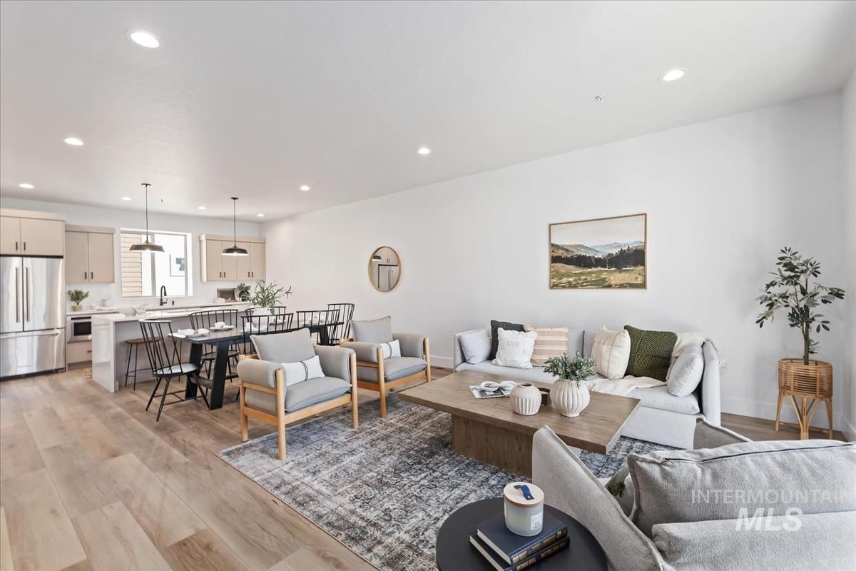 MLS #98972372 image #0