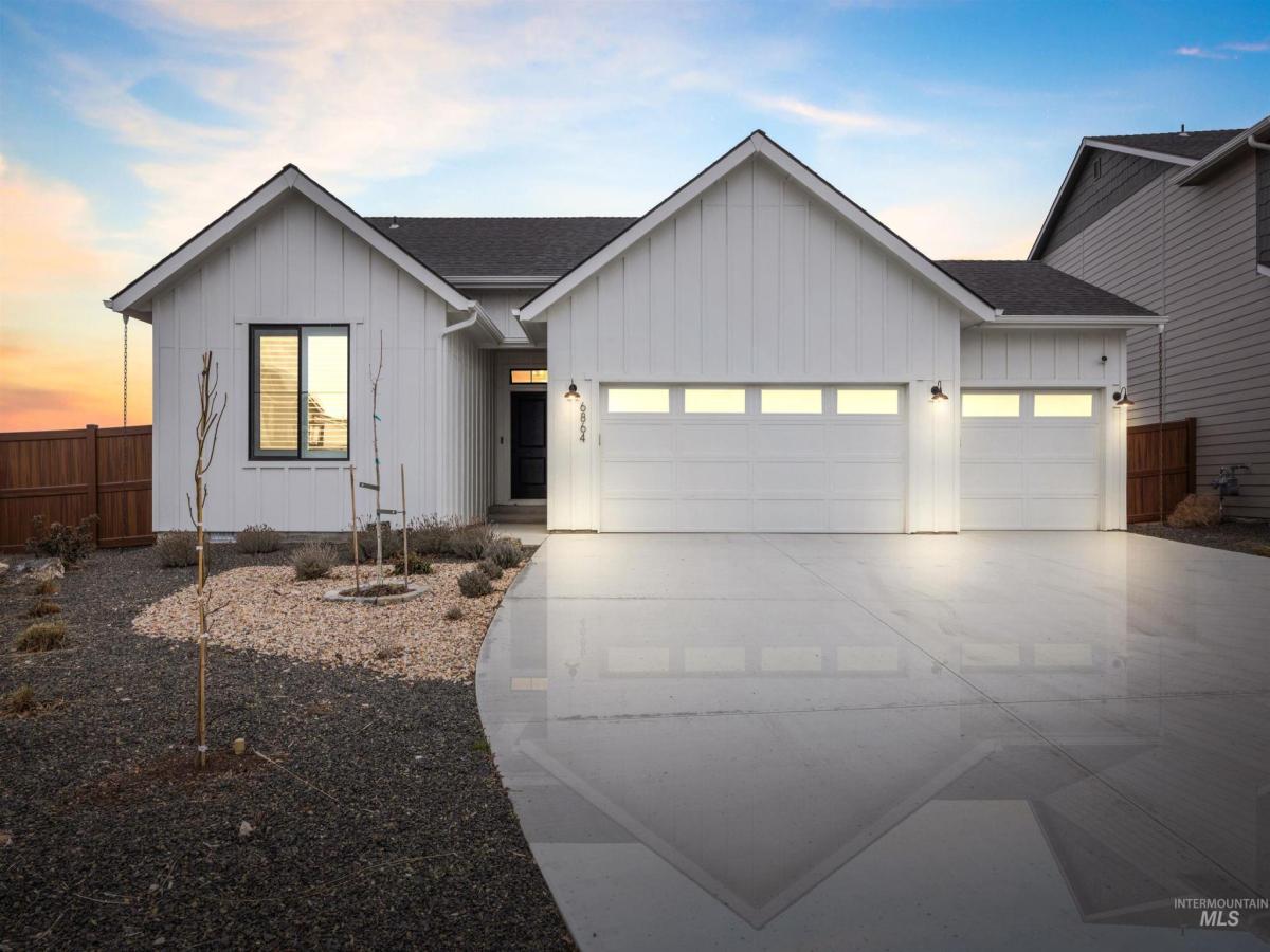 MLS #98972400 image #0