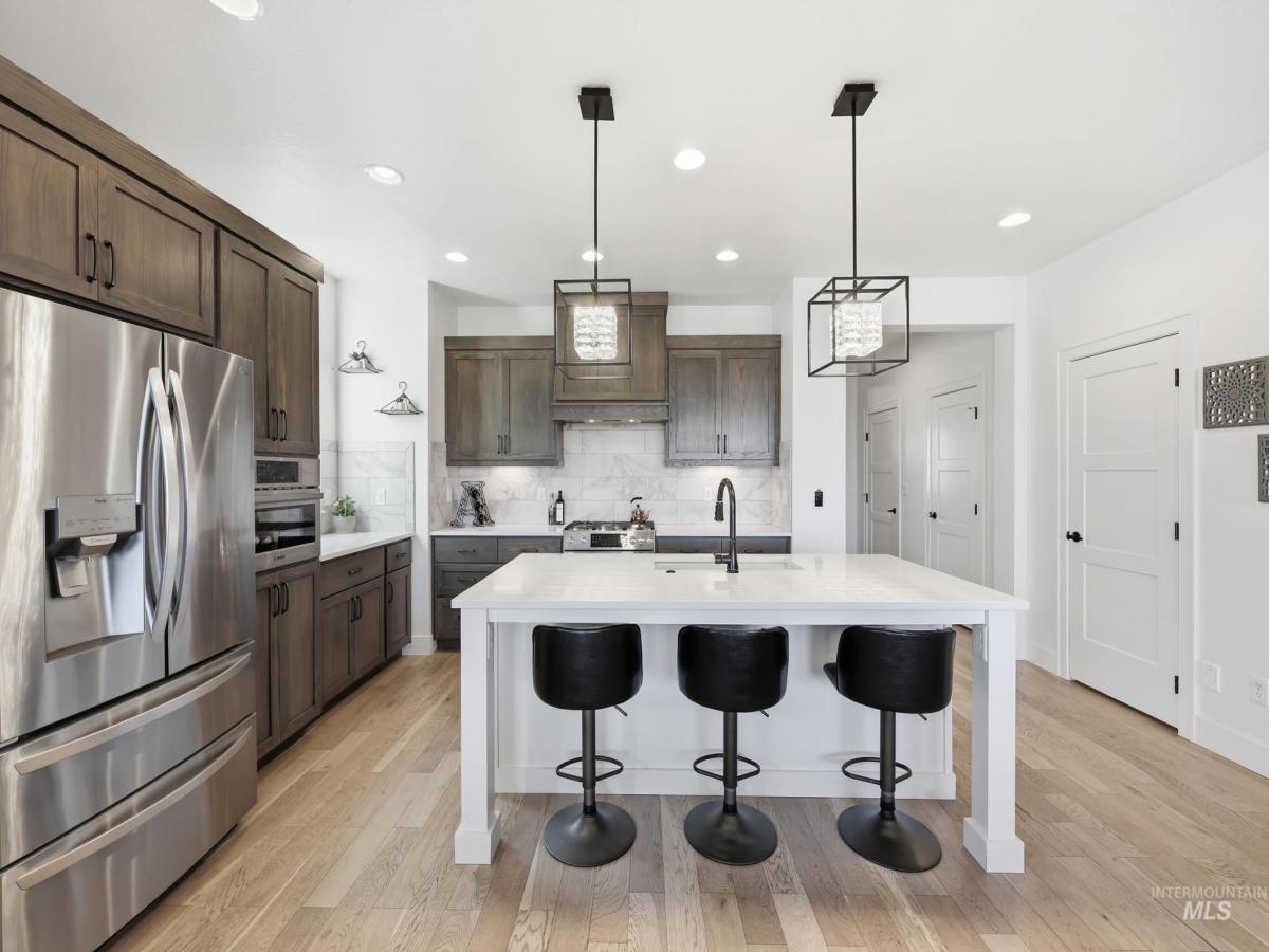 MLS #98972713 image #0