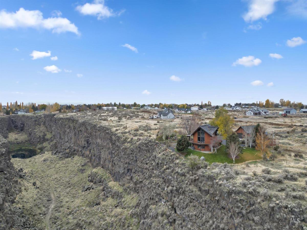 MLS #98972983 image #0