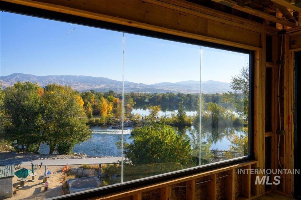 MLS #98974207 image #0