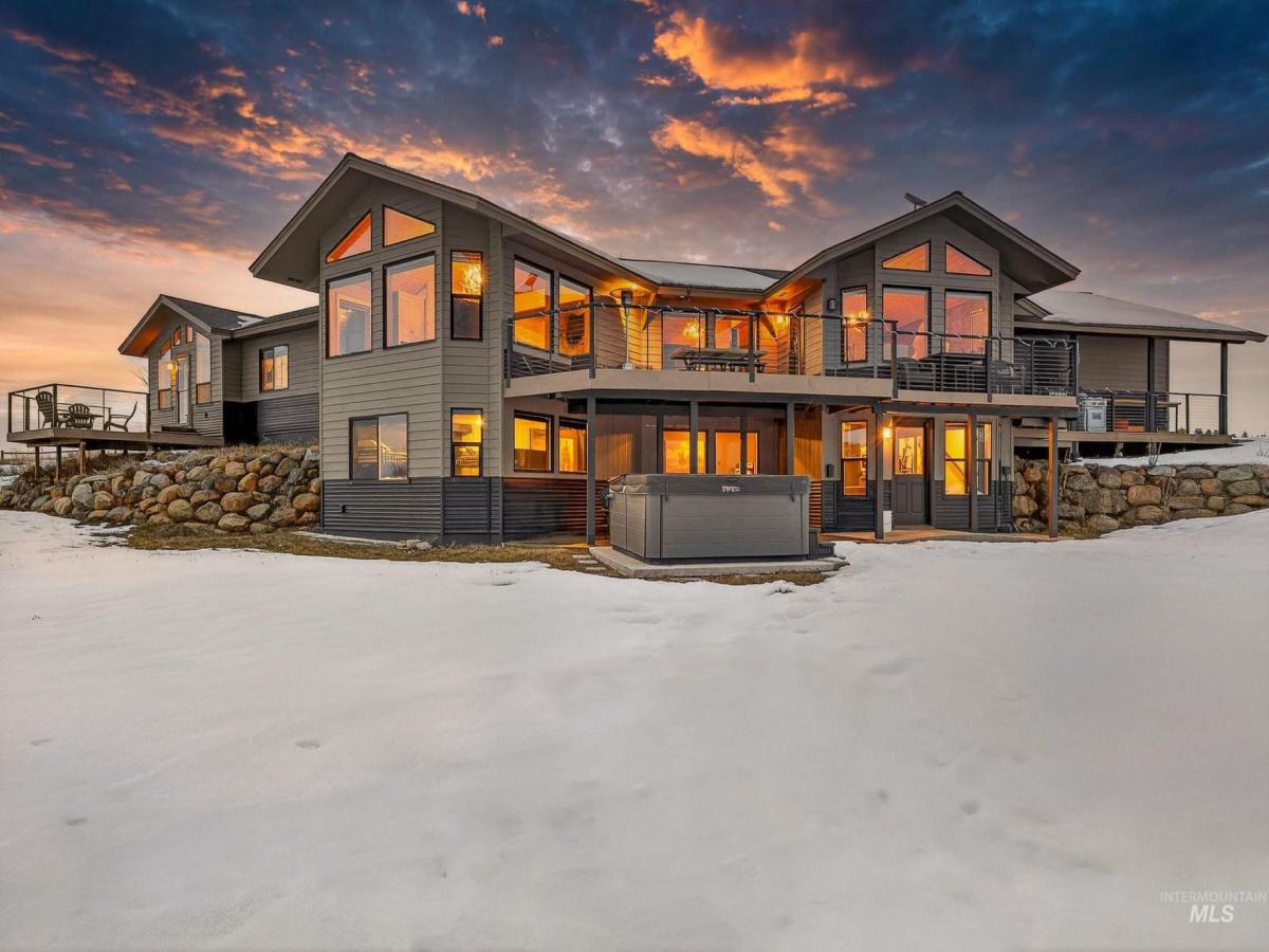 MLS #98974466 image #0