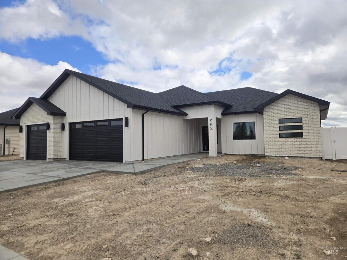 MLS #98974701 image #0