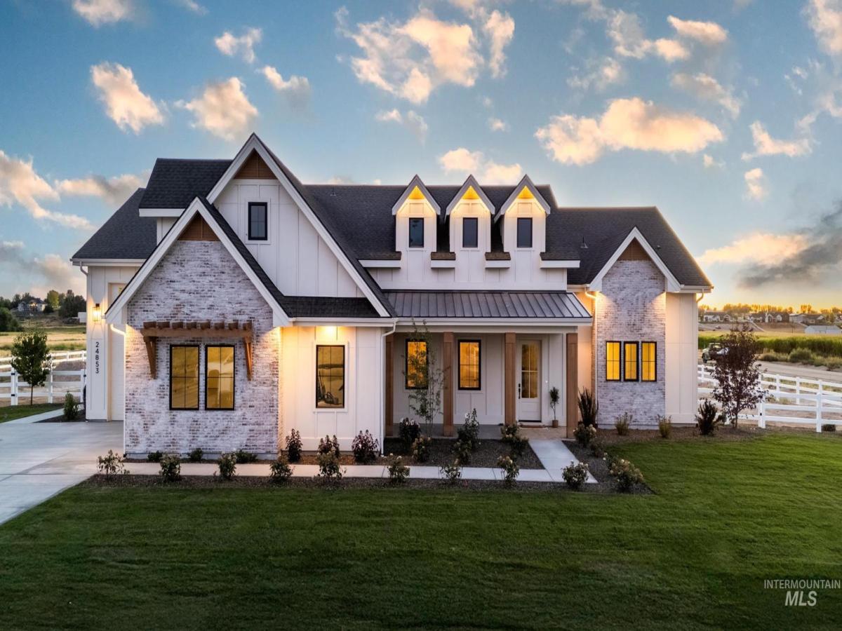 MLS #98975033 image #0