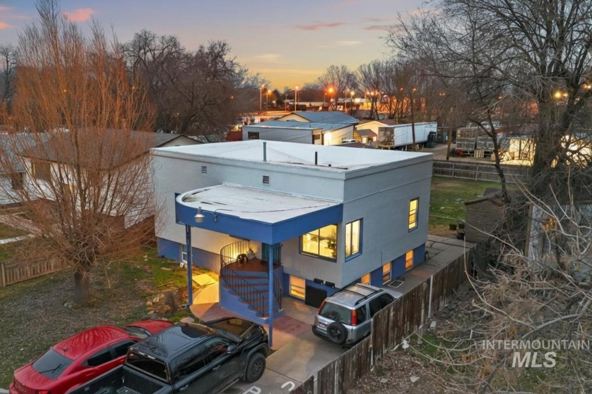 MLS #98975100 image #0