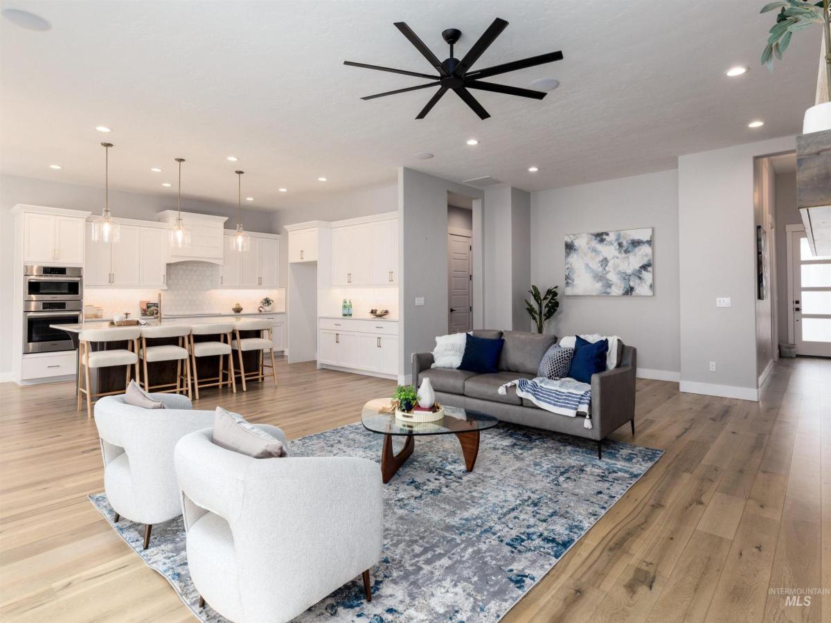 MLS #98975338 image #0