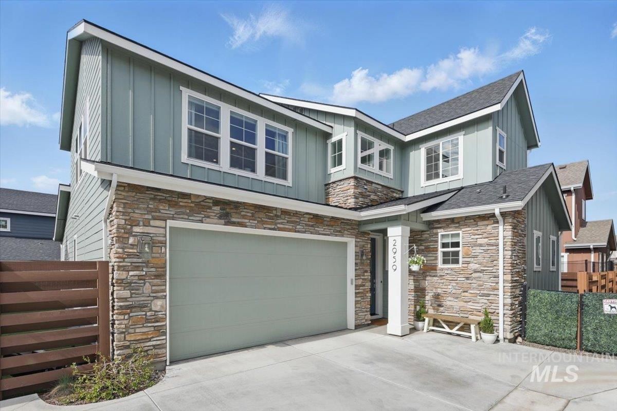 MLS #98975445 image #0