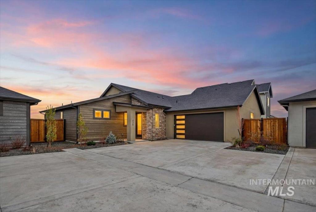 MLS #98976001 image #0