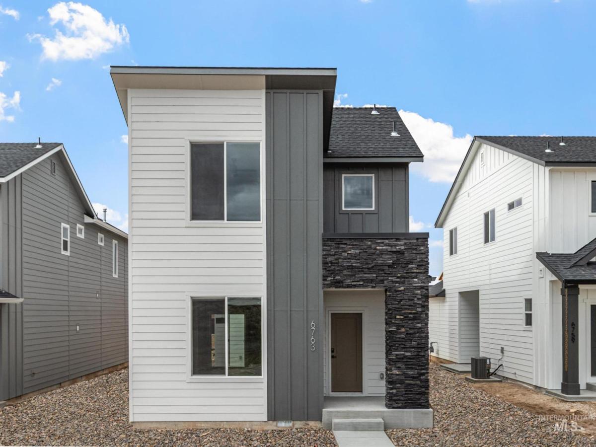 MLS #98976267 image #0