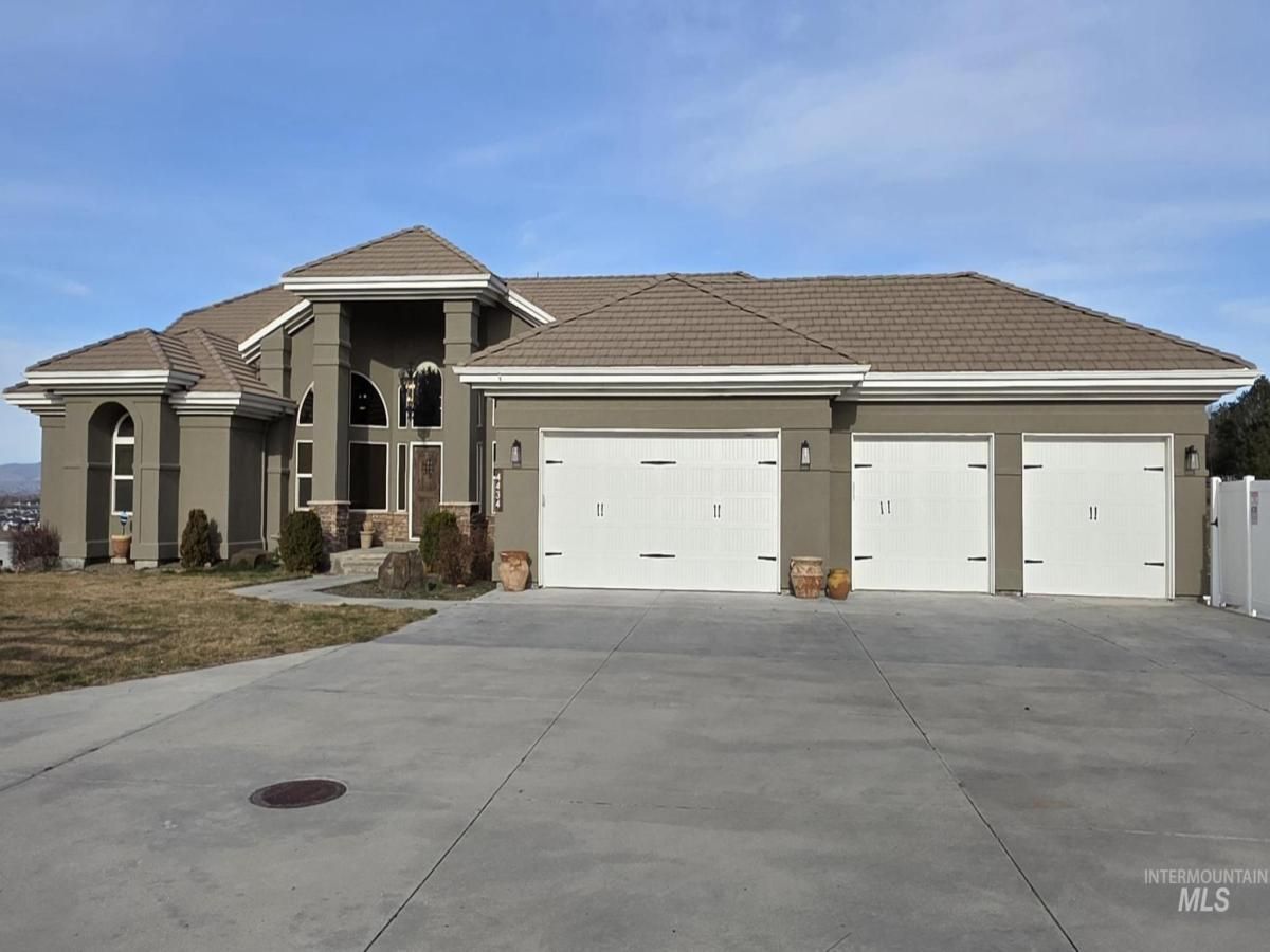 MLS #98976396 image #0