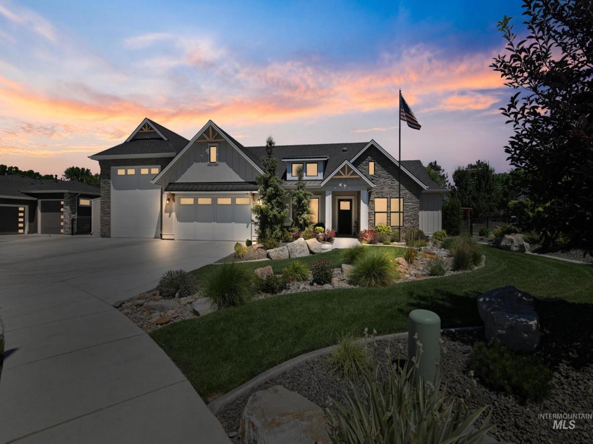 MLS #98976401 image #0