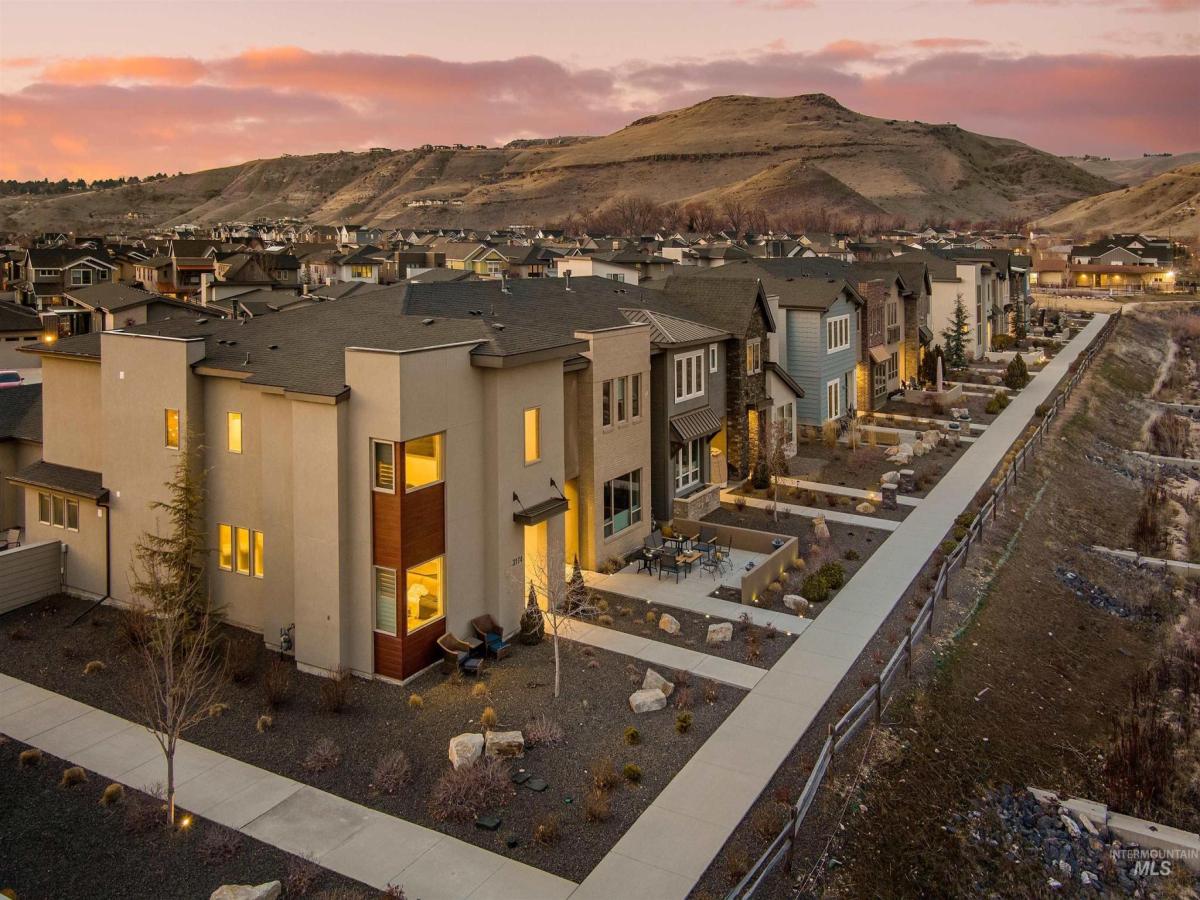 MLS #98976526 image #0