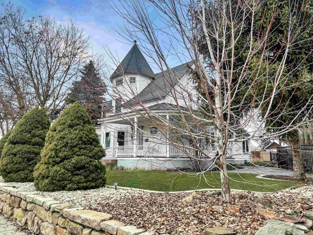 MLS #98976651 image #0