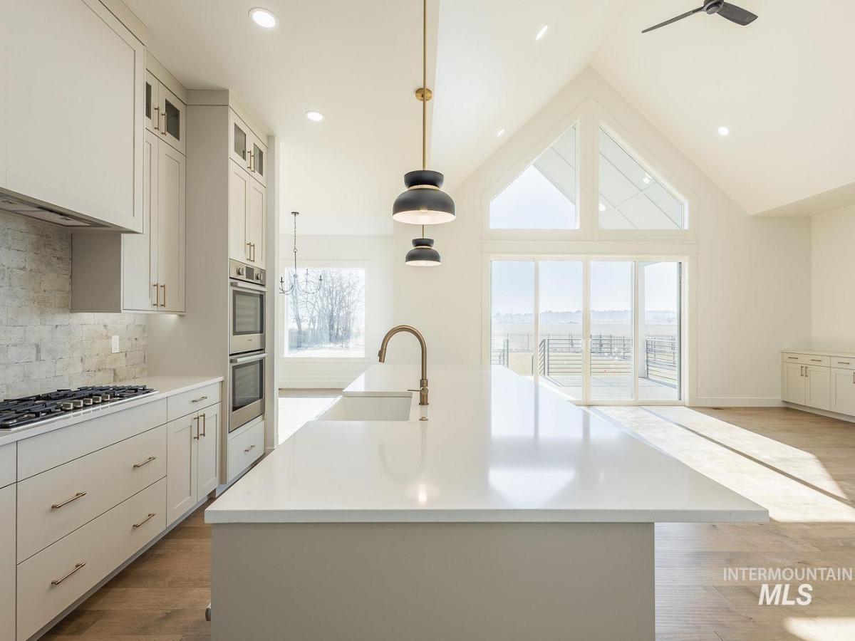 MLS #98976822 image #0