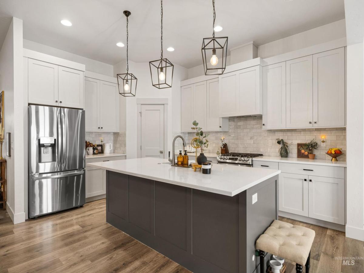 MLS #98977815 image #0