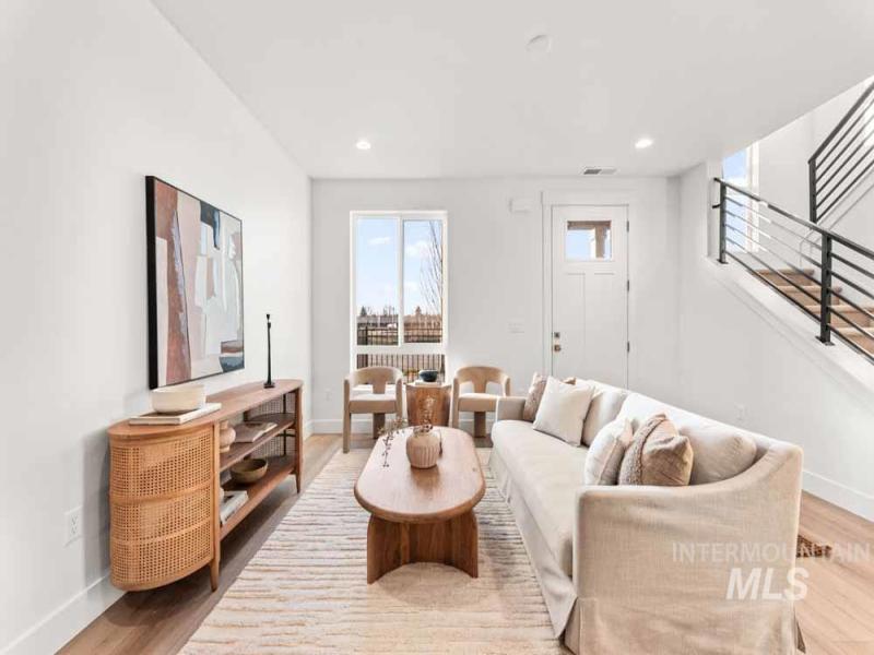 MLS #98979057 image #0