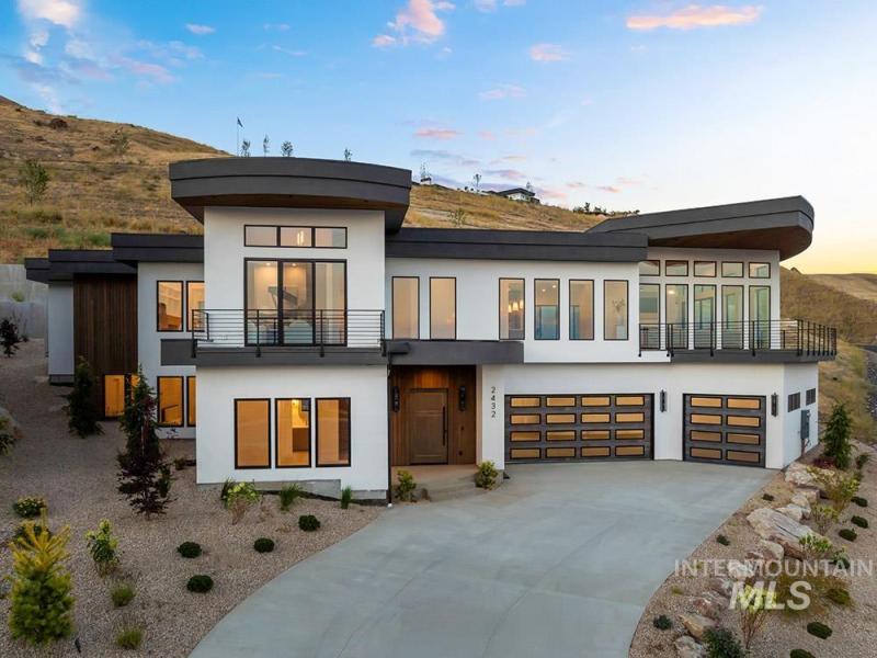 MLS #98979117 image #0