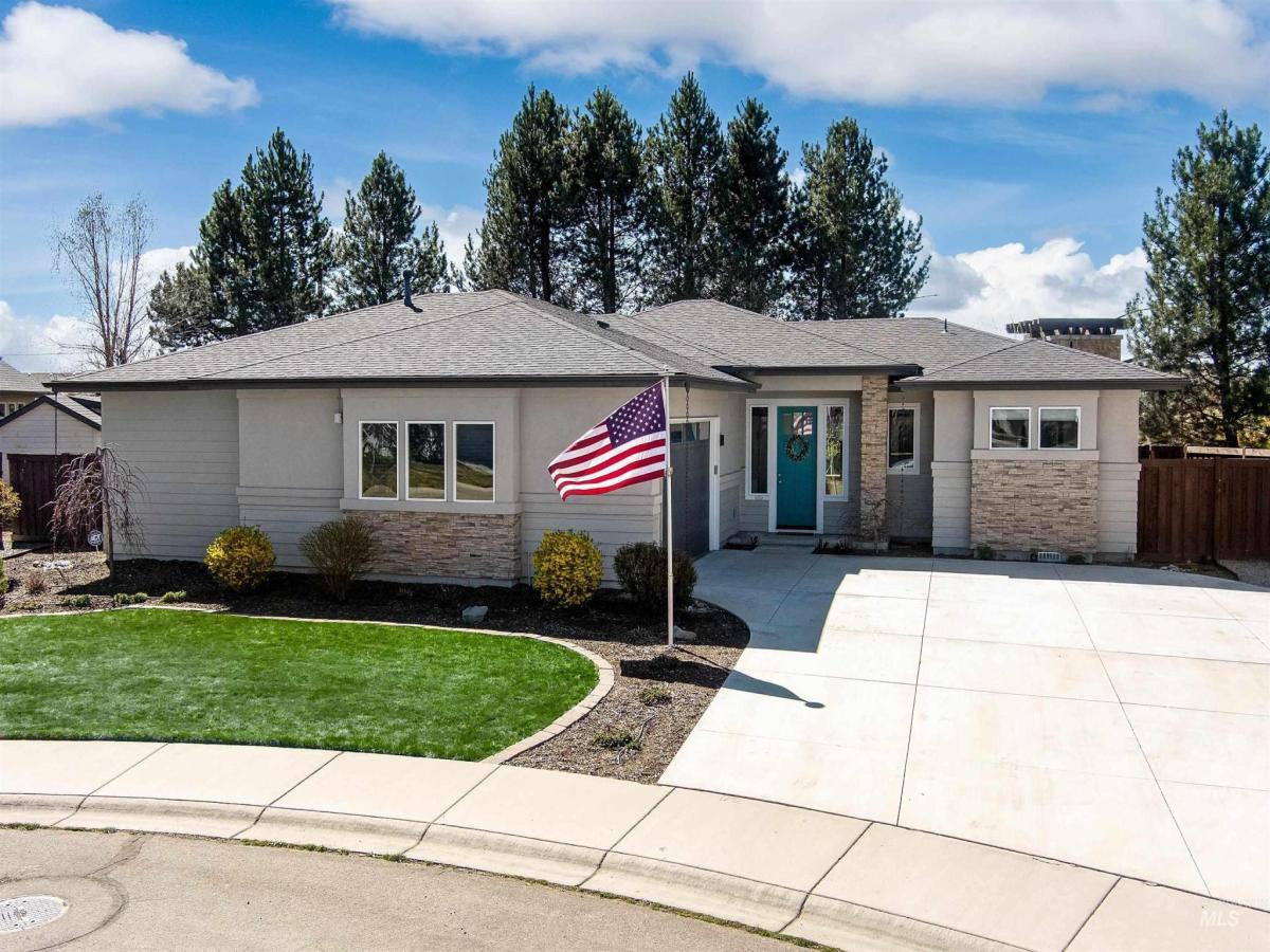 MLS #98979635 image #0