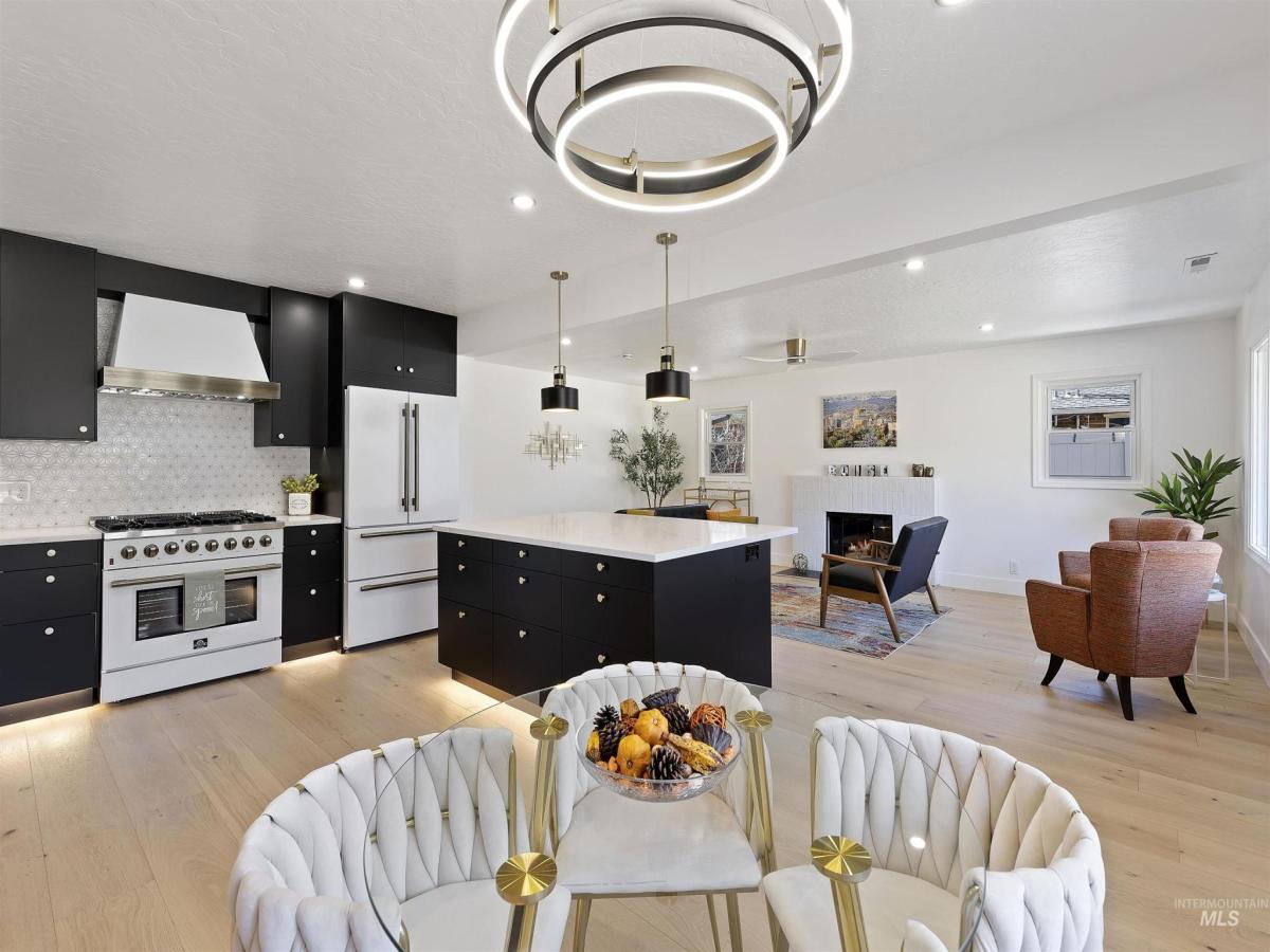 MLS #98979640 image #0