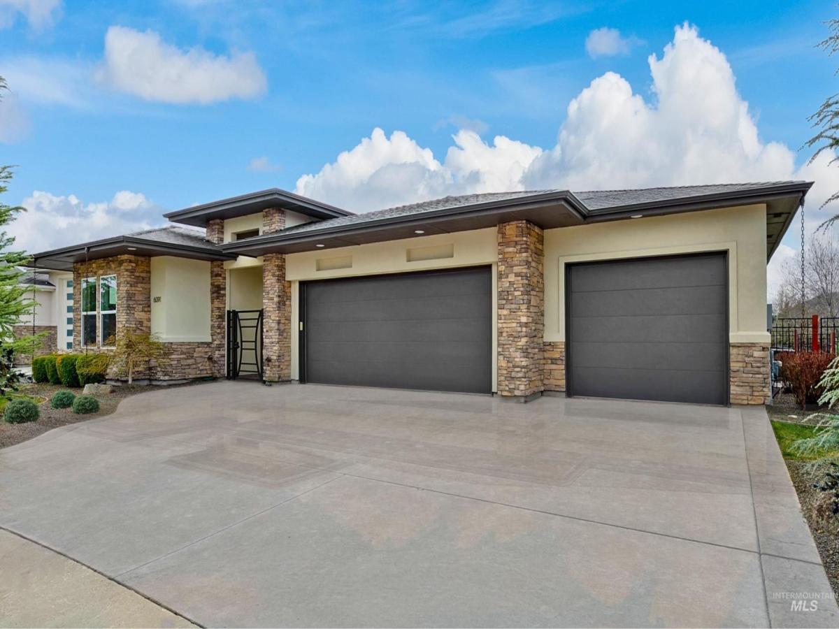 MLS #98979701 image #0