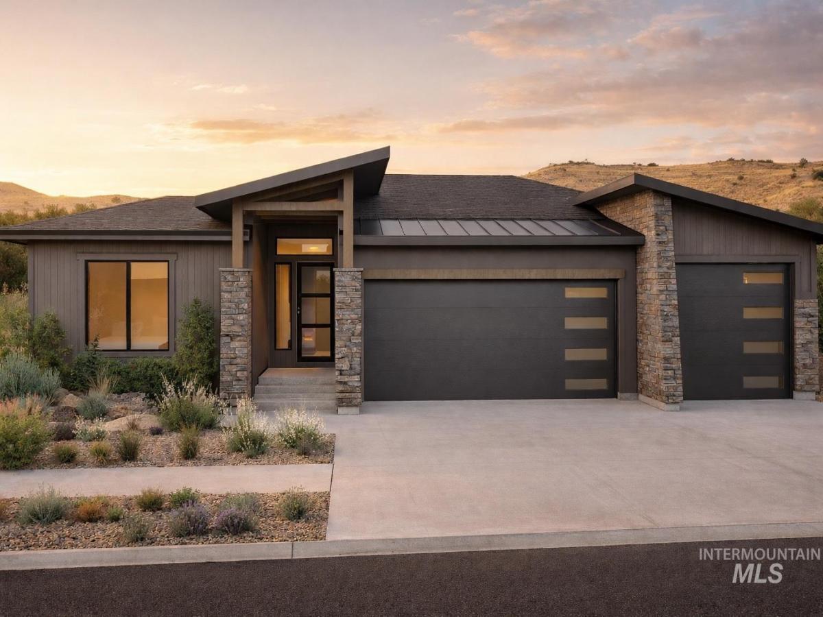 MLS #98980097 image #0