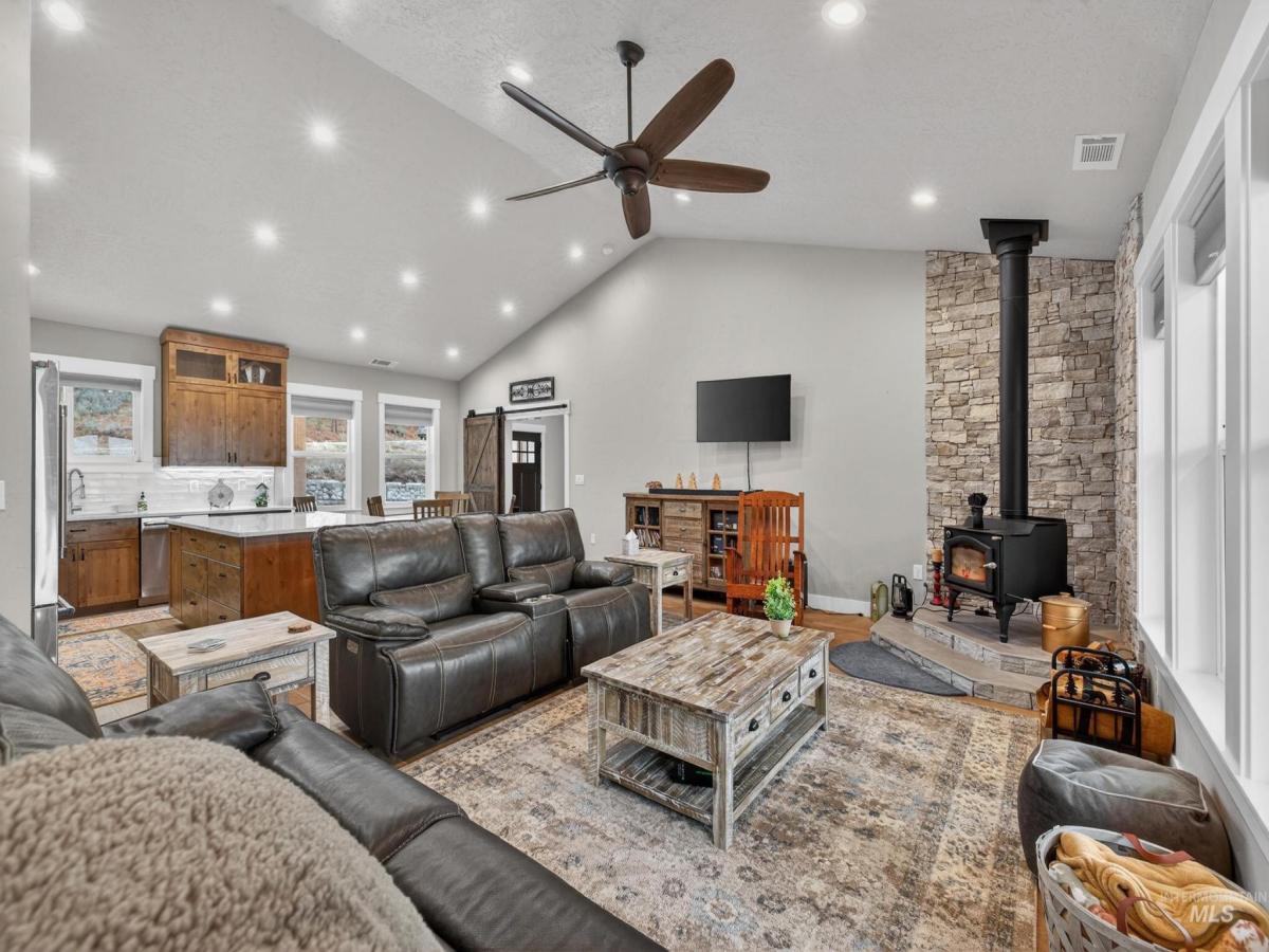 MLS #98980776 image #0