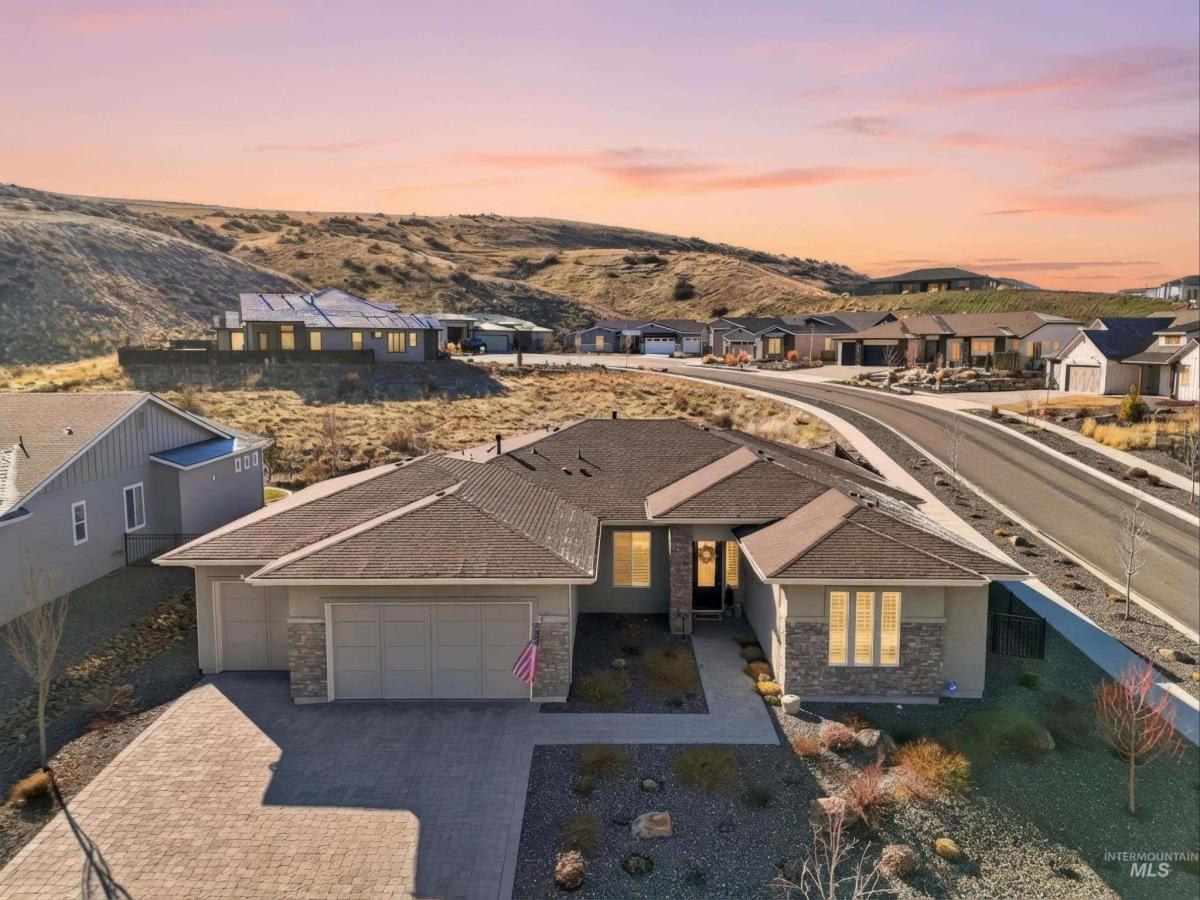 MLS #98980946 image #0