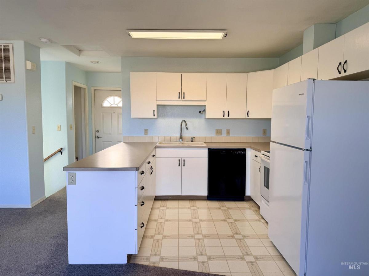 MLS #98981157 image #0