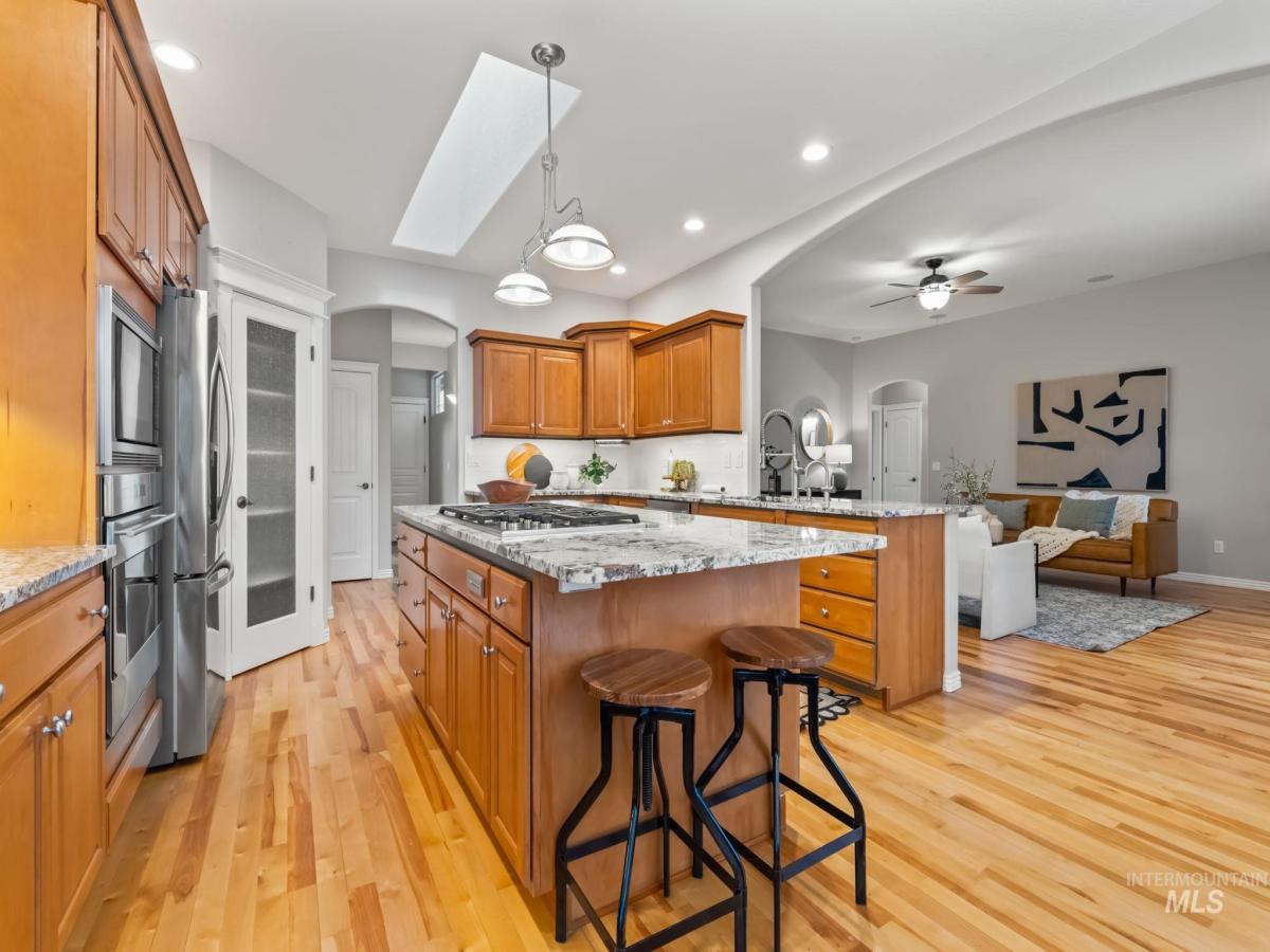 MLS #98981158 image #0